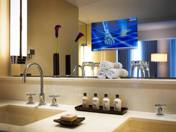 Imagen de la habitación del Hotel Jw Marriott Frankfurt. Foto 7