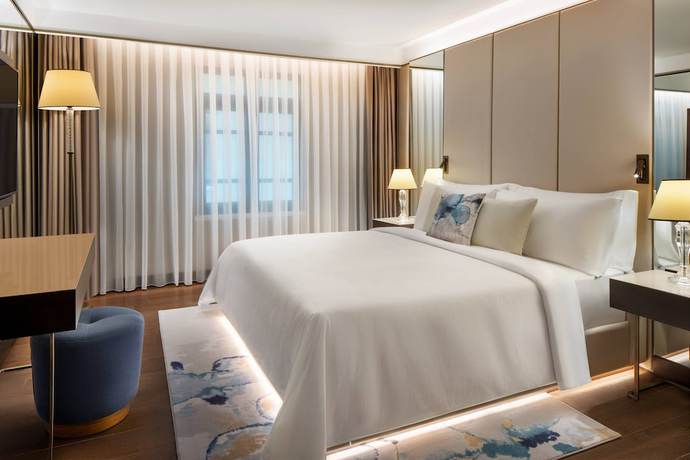 Imagen de la habitación del Hotel Jw Marriott Istanbul Bosphorus. Foto 8