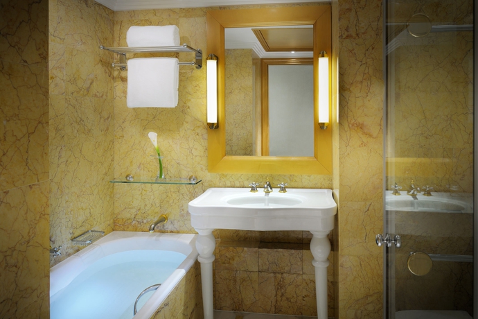 Imagen de la habitación del Hotel Jw Marriott Kuwait City. Foto 7