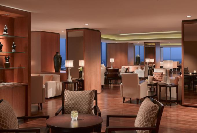 Imagen del bar/restaurante del Hotel Jw Marriott Medan. Foto 2