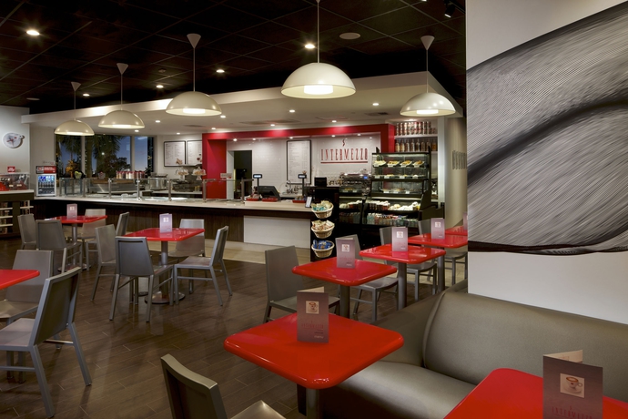 Imagen del bar/restaurante del Hotel Jw Marriott Miami. Foto 2