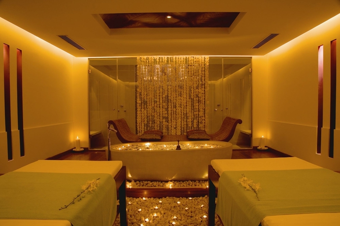 Imagen de los interiores del Hotel Jw Marriott Mumbai Juhu. Foto 12