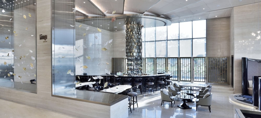 Imagen del bar/restaurante del Hotel Jw Marriott Mumbai Sahar Airport. Foto 2