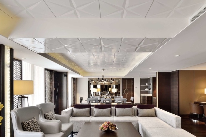 Imagen de la habitación del Hotel Jw Marriott Mumbai Sahar Airport. Foto 5