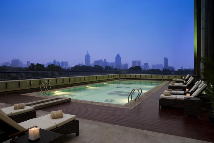 Imagen de la piscina del Hotel Jw Marriott Shenzhen. Foto 9