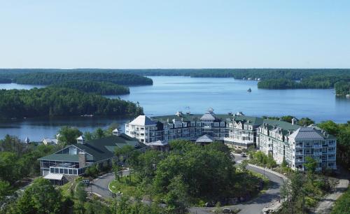 Imagen general del Hotel Jw Marriott The Rosseau Muskoka Resort and Spa. Foto 2