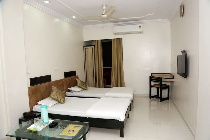 Imagen de la habitación del Hotel Jyoti, Bhopal. Foto 5