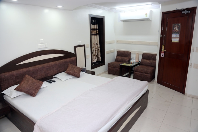 Imagen de la habitación del Hotel Jyoti, Bhopal. Foto 9