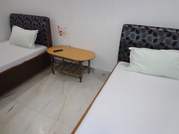 Imagen de la habitación del Hotel Jyoti Guest House. Foto 2