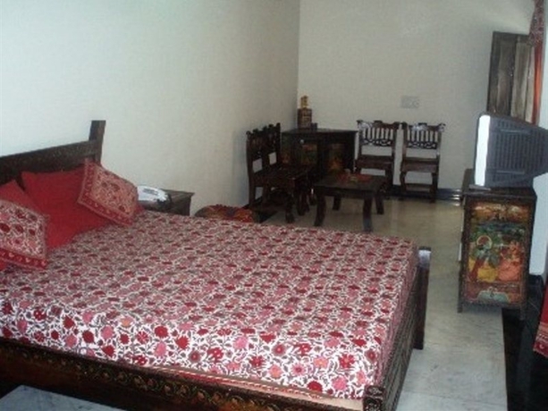 Imagen general del Hotel Jyoti Mahal A Heritage. Foto 2