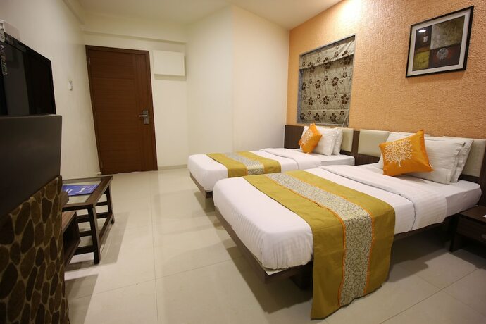 Imagen general del Hotel Jyoti, Rajkot. Foto 9