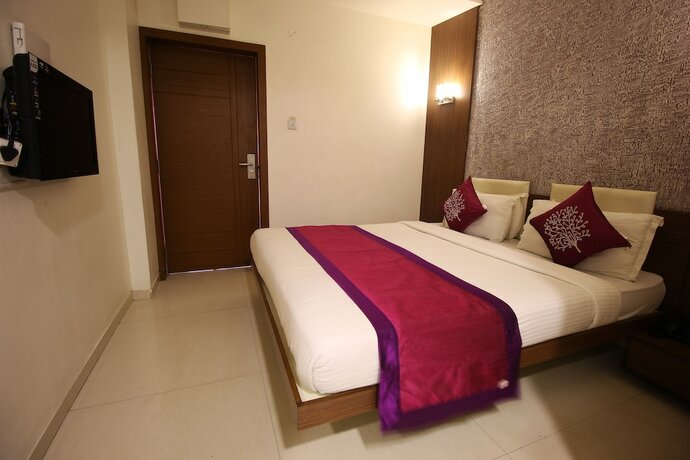 Imagen general del Hotel Jyoti, Rajkot. Foto 10