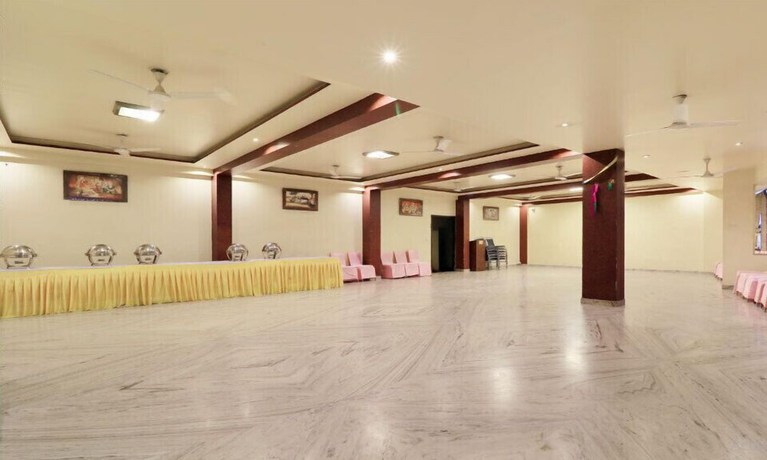 Imagen de los interiores del Hotel Jypore Saffron Inn and Suites. Foto 8