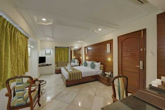 Imagen general del Hotel K K Beacon. Foto 11