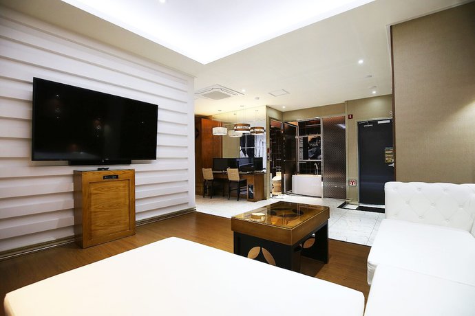 Imagen de la habitación del Hotel K Luxury. Foto 6