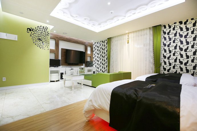 Imagen de la habitación del Hotel K Luxury. Foto 19