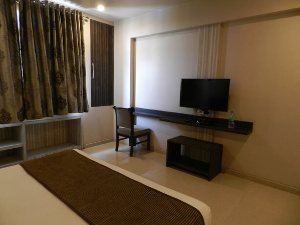 Imagen de la habitación del Hotel K Square. Foto 18