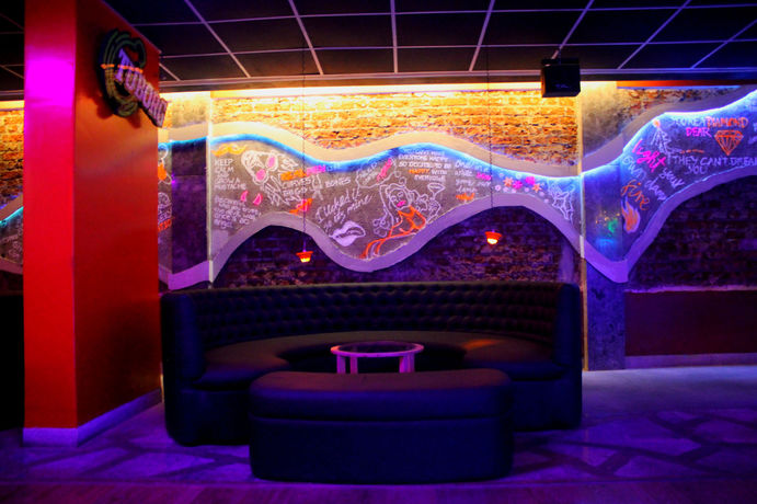 Imagen del bar/restaurante del Hotel K Stars. Foto 4