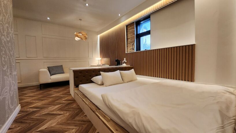 Imagen de la habitación del Hotel K hotel. Foto 16