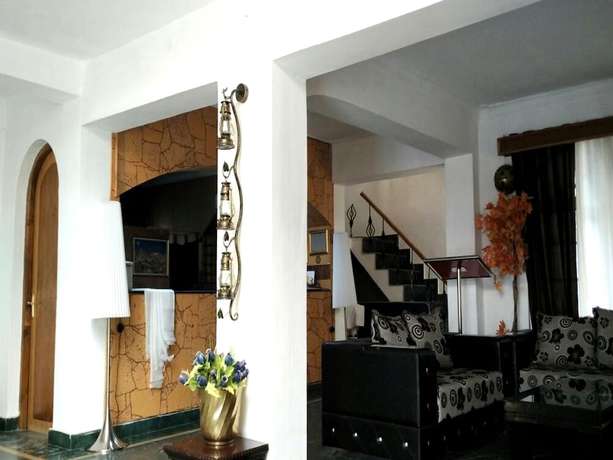 Imagen de los interiores del Hotel K2 Continental. Foto 16