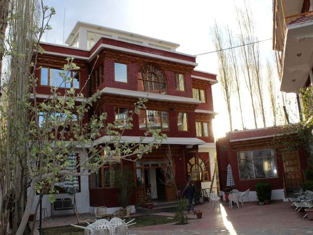 Imagen general del Hotel K2 Continental. Foto 7