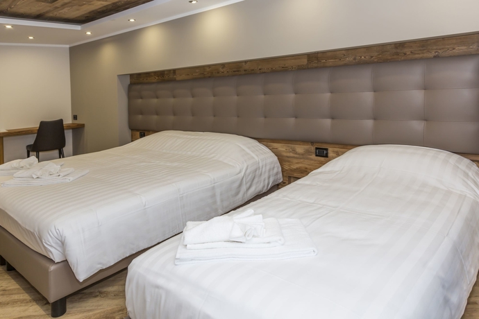 Imagen de la habitación del Hotel K2. Foto 12