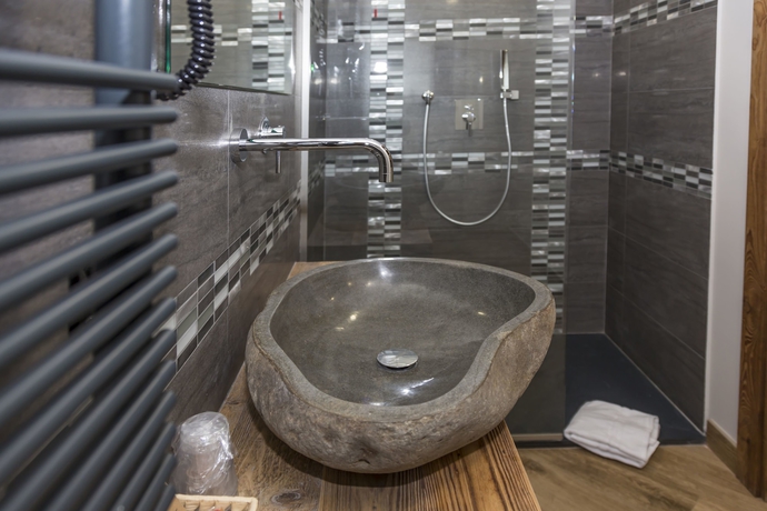 Imagen de la habitación del Hotel K2. Foto 17