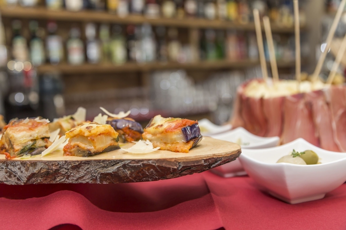 Imagen del bar/restaurante del Hotel K2. Foto 4