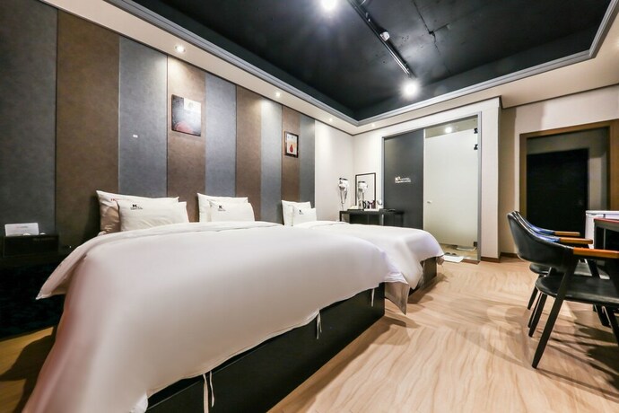 Imagen de la habitación del Hotel K2 Hotel. Foto 2