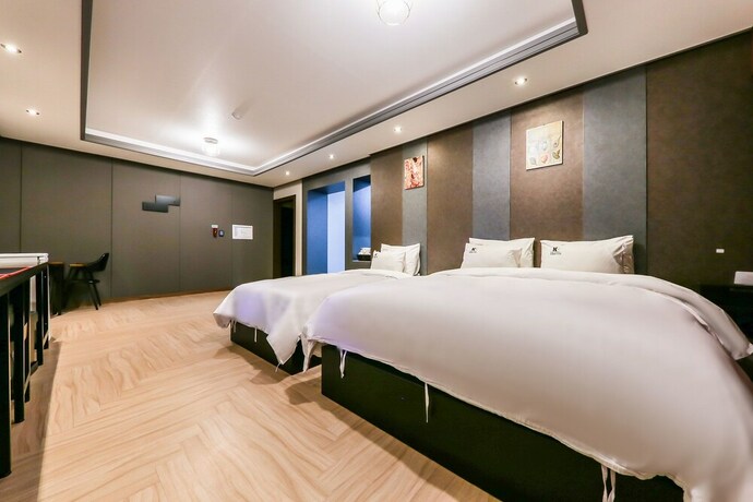 Imagen de la habitación del Hotel K2 Hotel. Foto 5