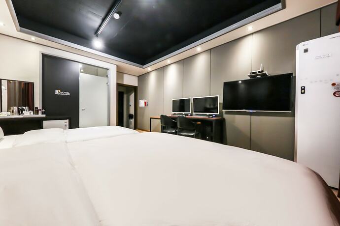 Imagen de la habitación del Hotel K2 Hotel. Foto 11
