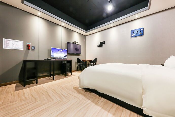 Imagen de la habitación del Hotel K2 Hotel. Foto 12