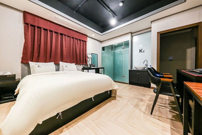 Imagen de la habitación del Hotel K2 Hotel. Foto 13