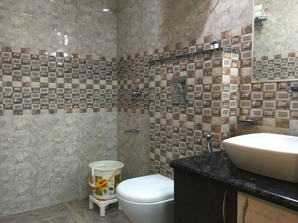 Imagen de la habitación del Hotel K3 Club Residency. Foto 9