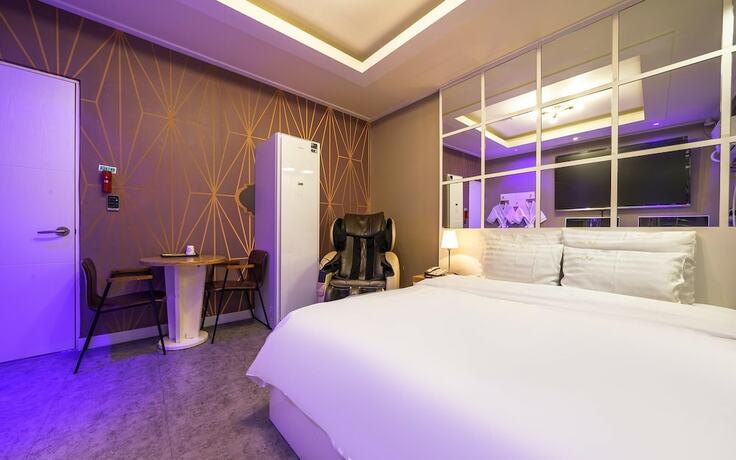 Imagen de la habitación del Hotel K7 PC Cheongju. Foto 17