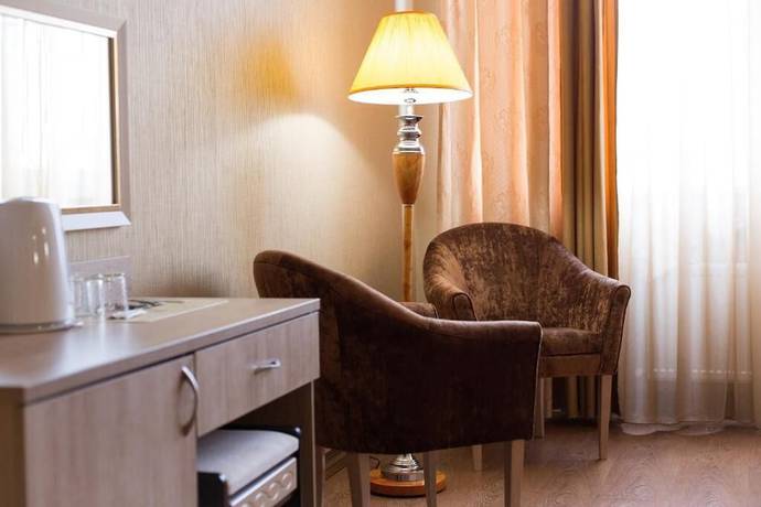 Imagen de la habitación del Hotel KA Royal. Foto 8