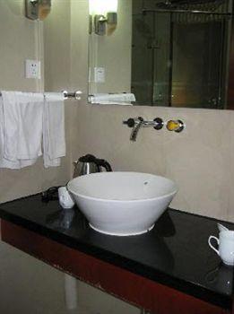 Imagen de la habitación del Hotel KAIBO HOTEL. Foto 6