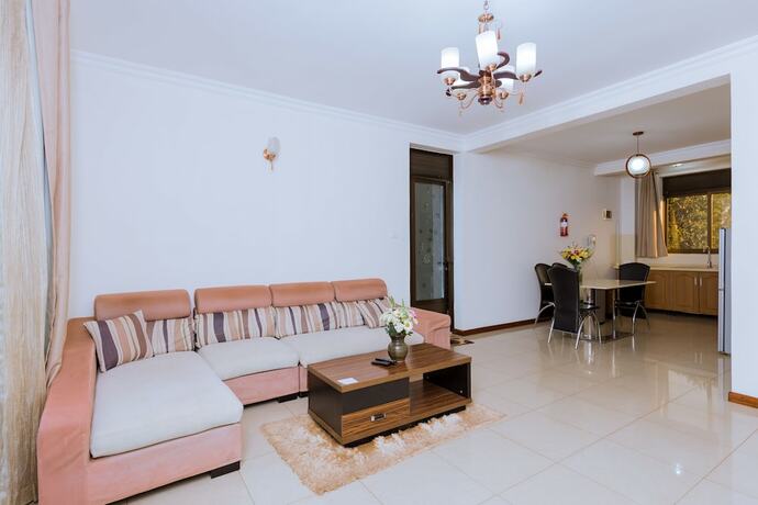 Imagen de la habitación del Hotel KAMI LUXURY APARETMENTS. Foto 12