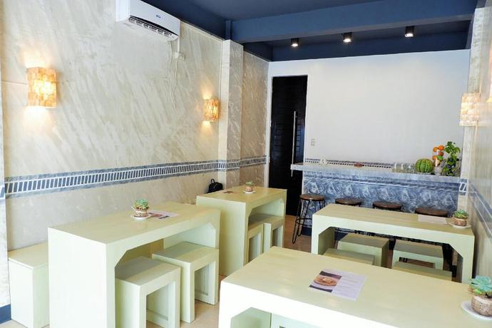 Imagen del bar/restaurante del Hotel KAMUSTA BOUTIQUE. Foto 5