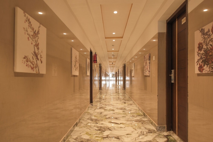 Imagen de los interiores del Hotel KANCHAN TILAK. Foto 14