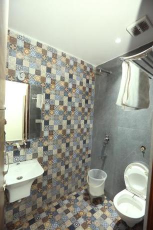 Imagen general del Hotel KANDA CONTINENTAL. Foto 3