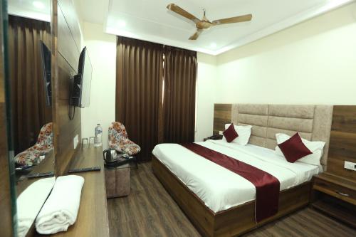 Imagen de la habitación del Hotel KANDA CONTINENTAL. Foto 18