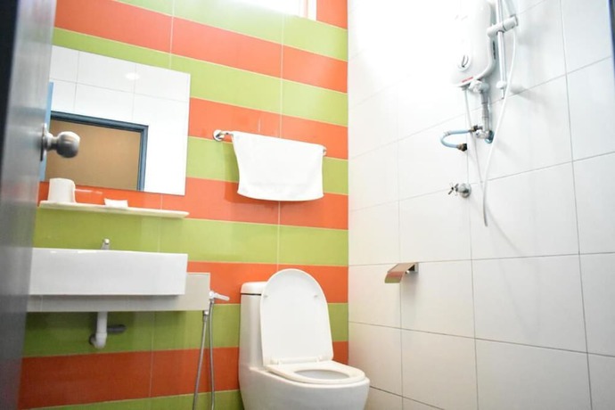 Imagen de la habitación del Hotel KARANG TIMUR MOTEL. Foto 4