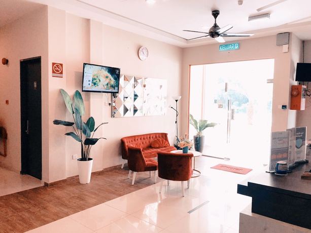 Imagen de los interiores del Hotel KARANG TIMUR MOTEL. Foto 7