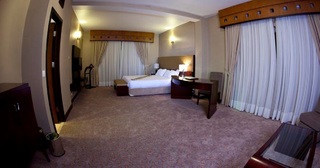 Imagen de la habitación del Hotel KARIMEH QOM. Foto 6