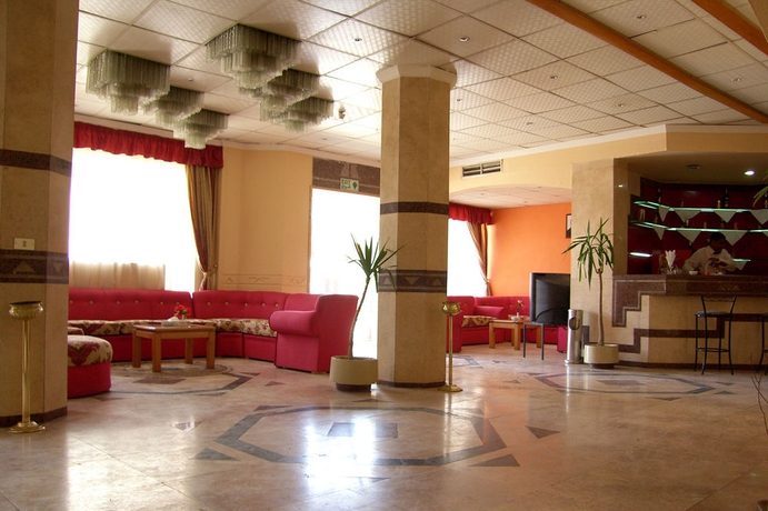 Imagen de los interiores del Hotel KARNAK. Foto 6