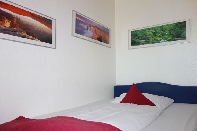 Imagen de la habitación del Hotel KASTENS. Foto 3