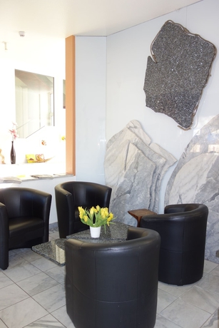 Imagen de los interiores del Hotel KASTENS. Foto 16