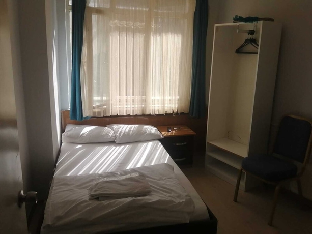 Imagen de la habitación del Hotel KAYRA OTEL. Foto 7