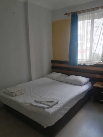 Imagen de la habitación del Hotel KAYRA OTEL. Foto 11